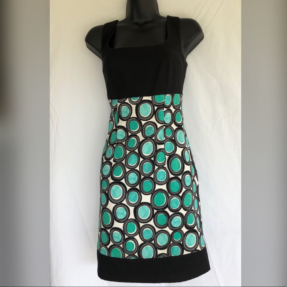 Women’s cocktail dress form fit sleeveless 4